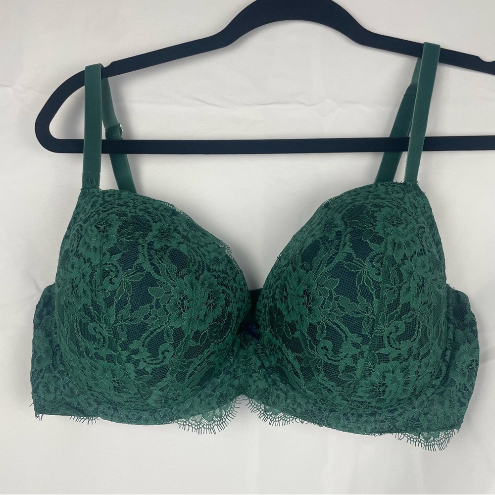 Victoria Secret Women’s Lace Lacey Underwire Bra Velvet Strap Green 38DD